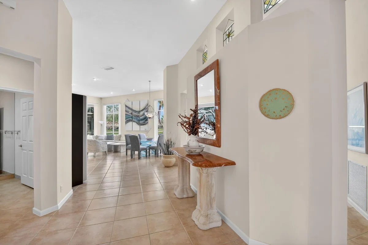  Residence photo 7