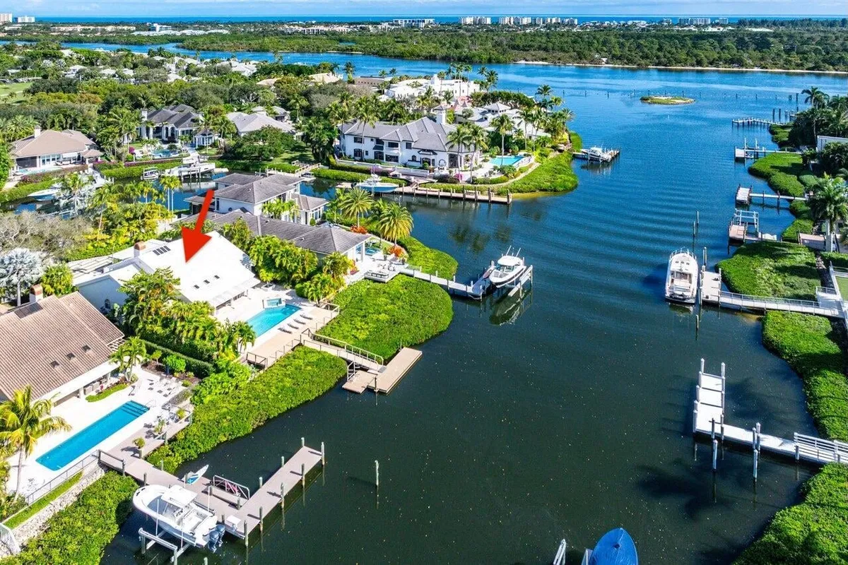 Admirals Cove Residence