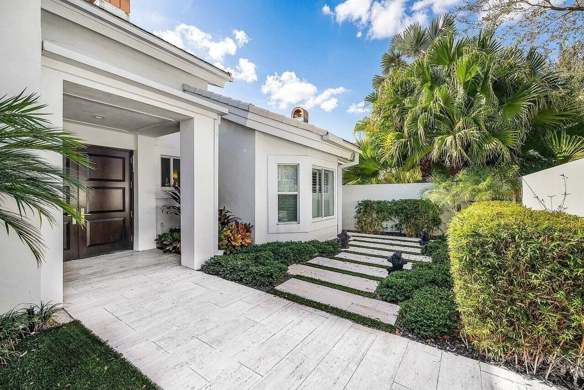 Admirals Cove Residence photo 10