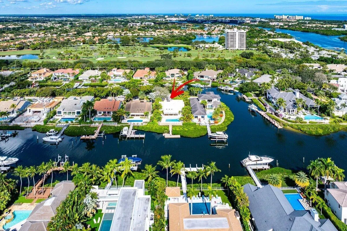Admirals Cove Residence photo 58