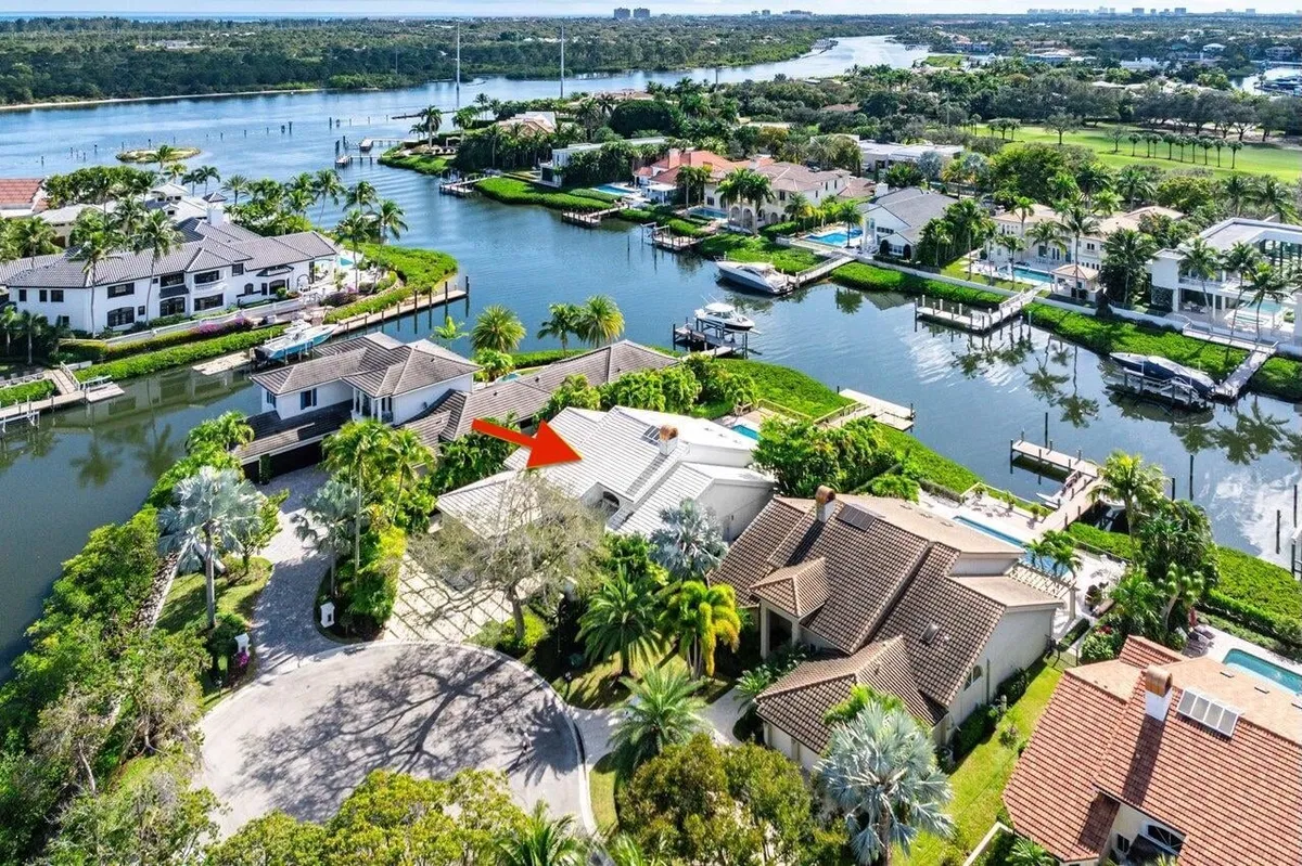 Admirals Cove Residence photo 73