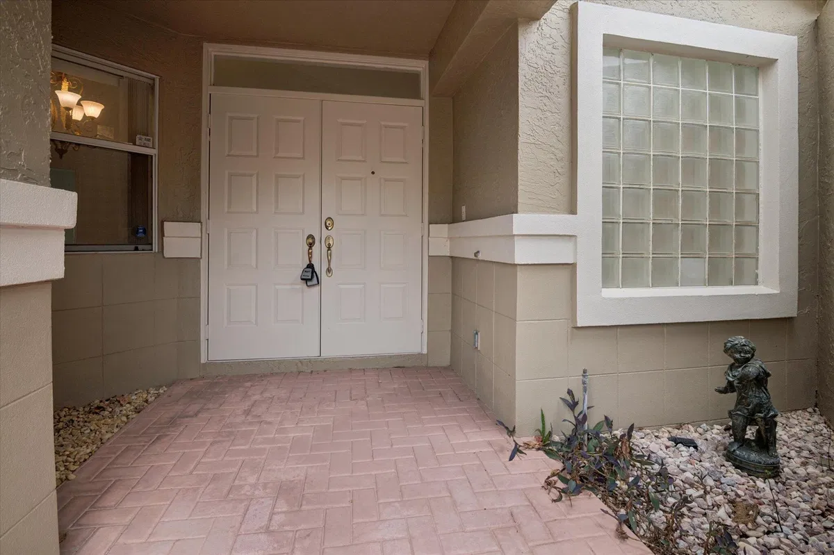 Residence photo 22