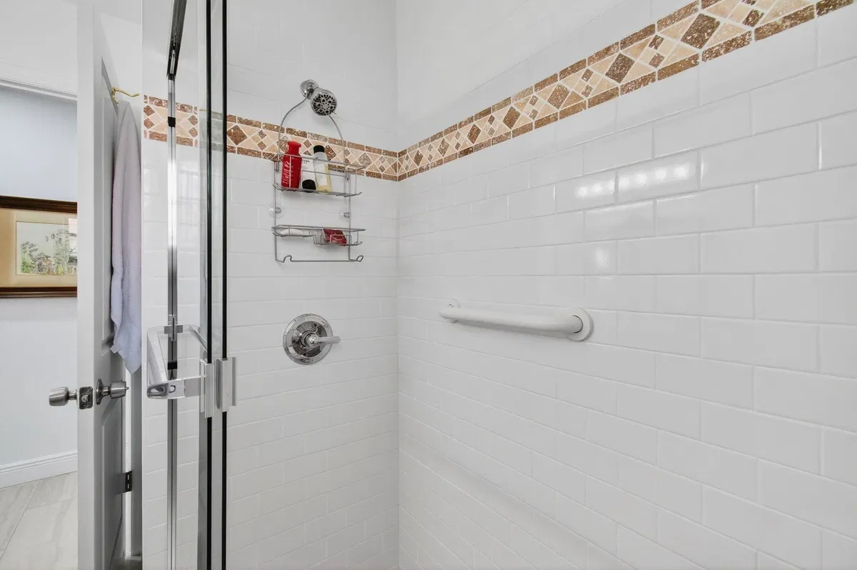Residence photo 19