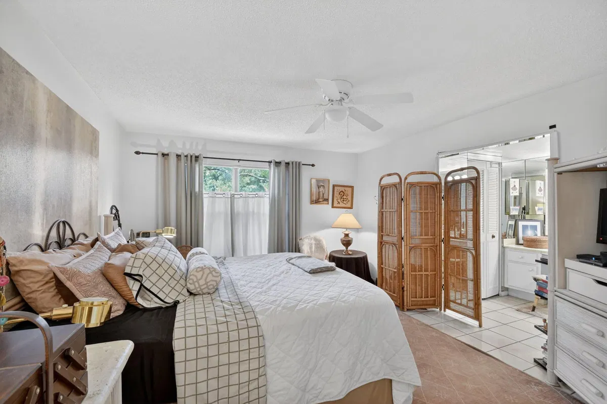 Residence photo 13