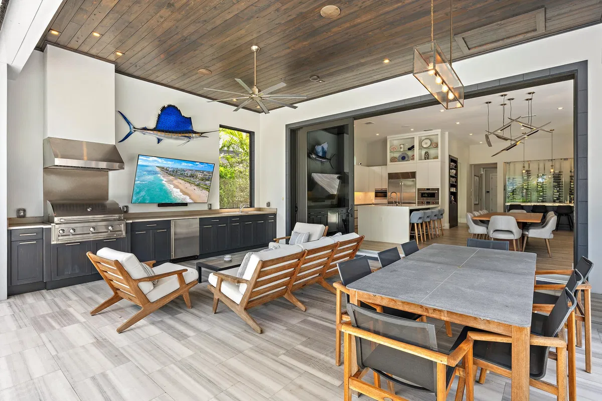 Admirals Cove Residence photo 13