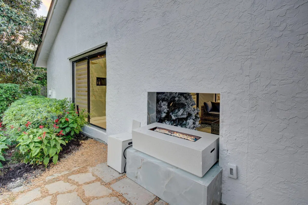 Pinewood Residence photo 67