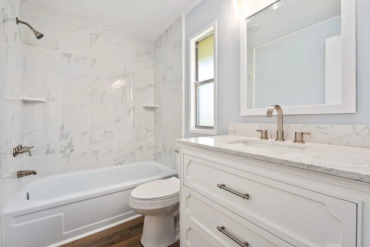 Unit 53 photo 19
