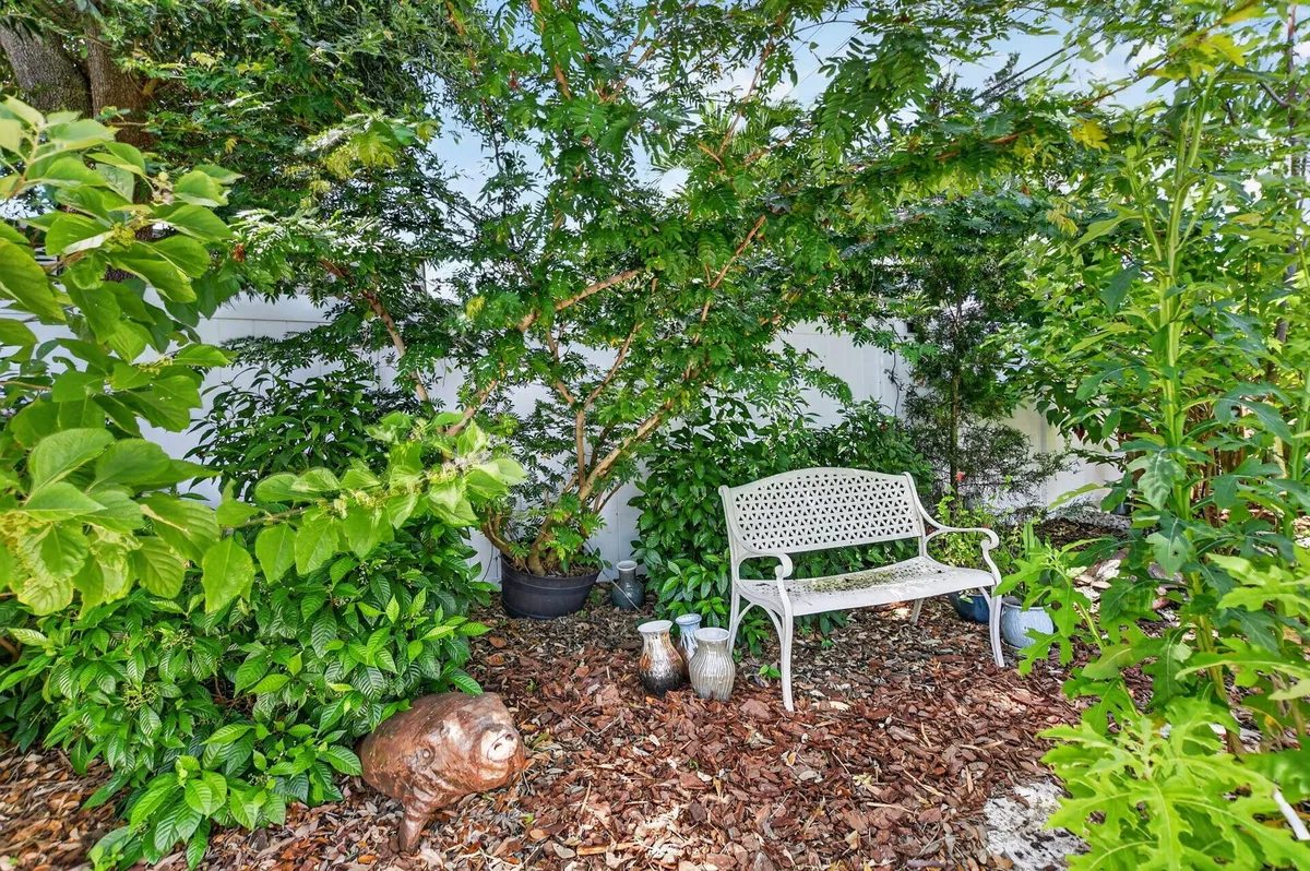  Residence photo 31