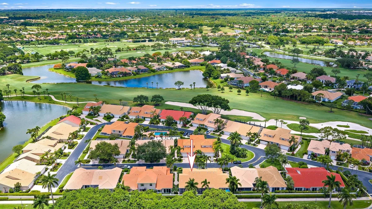 Ibis Golf & Country Club Residence