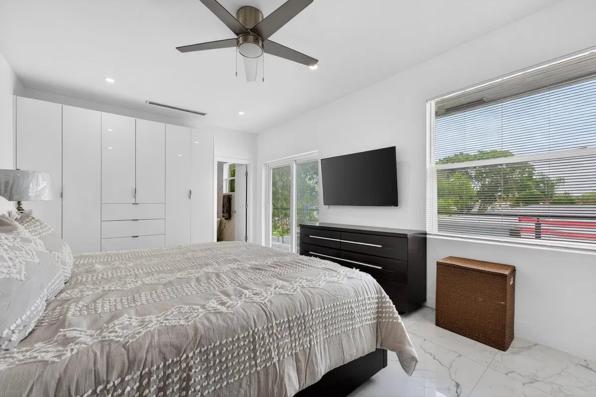 Residence photo 31