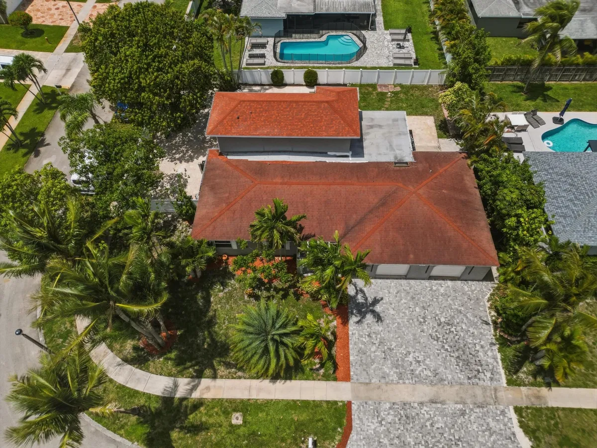 Residence photo 61