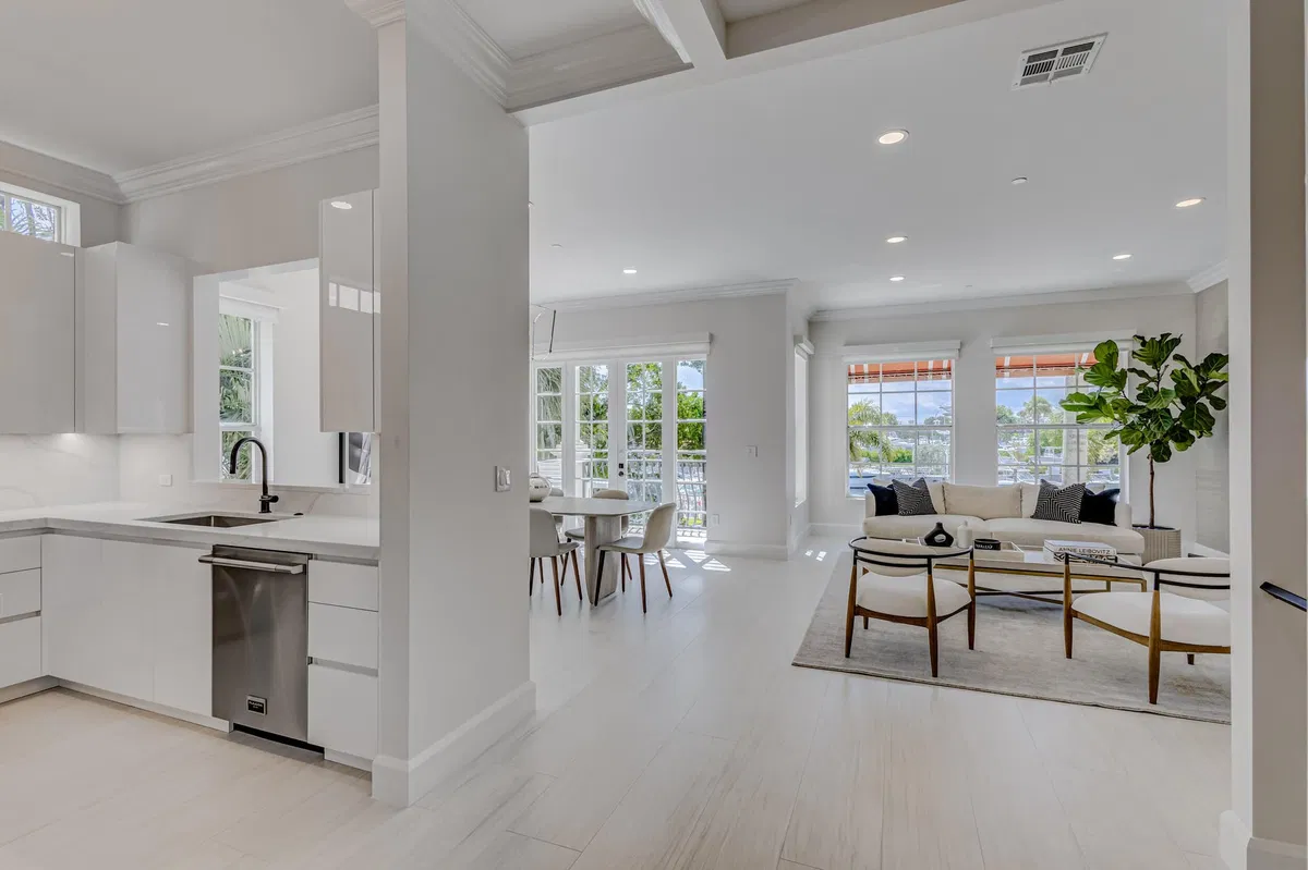 Residence photo 34