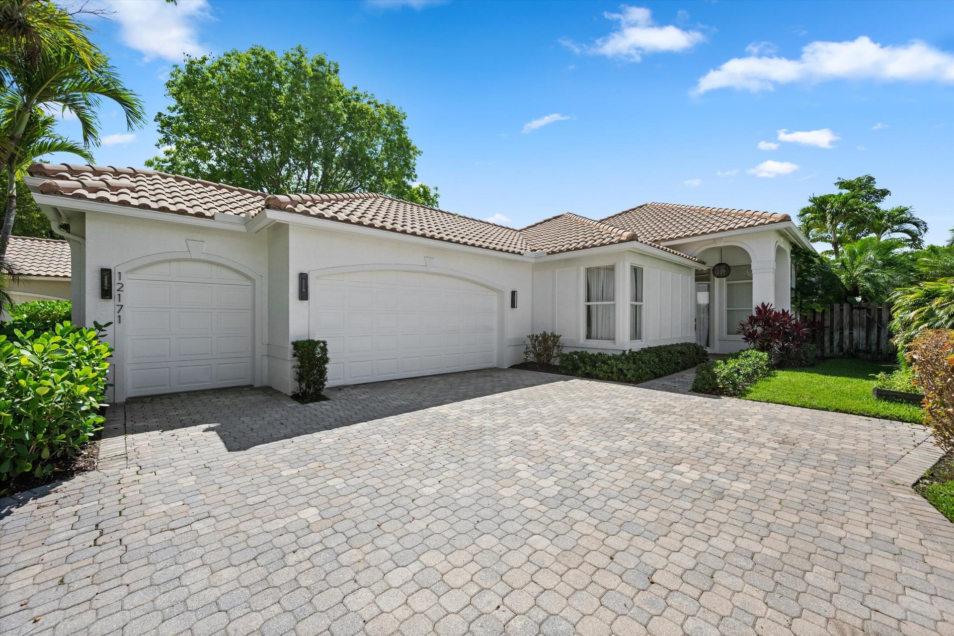 Eagles Landing Residence
