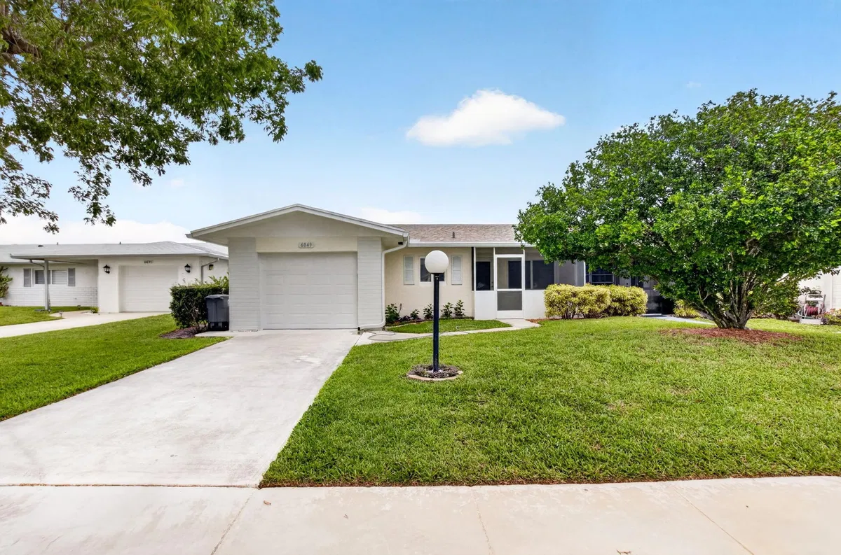 Residence photo 34