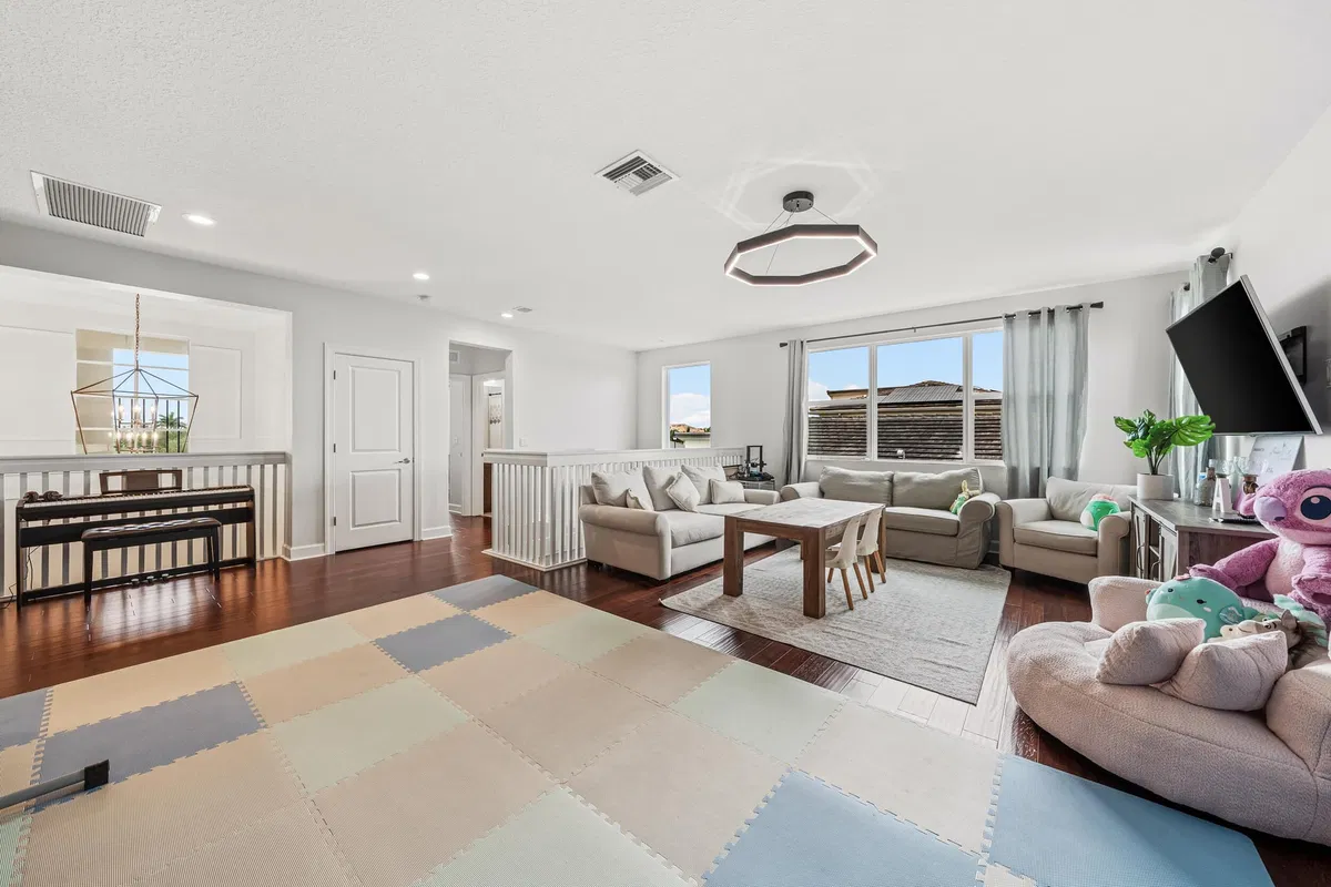 Residence photo 43