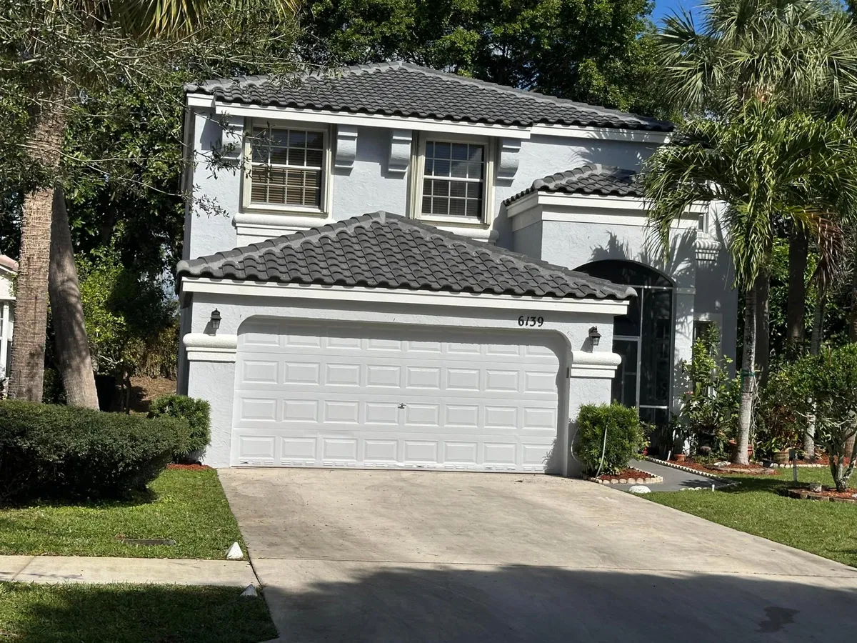 Residence photo 43