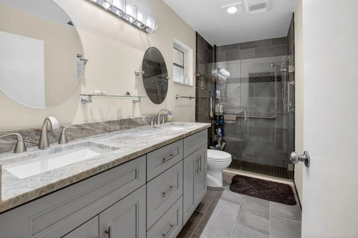 Residence photo 25