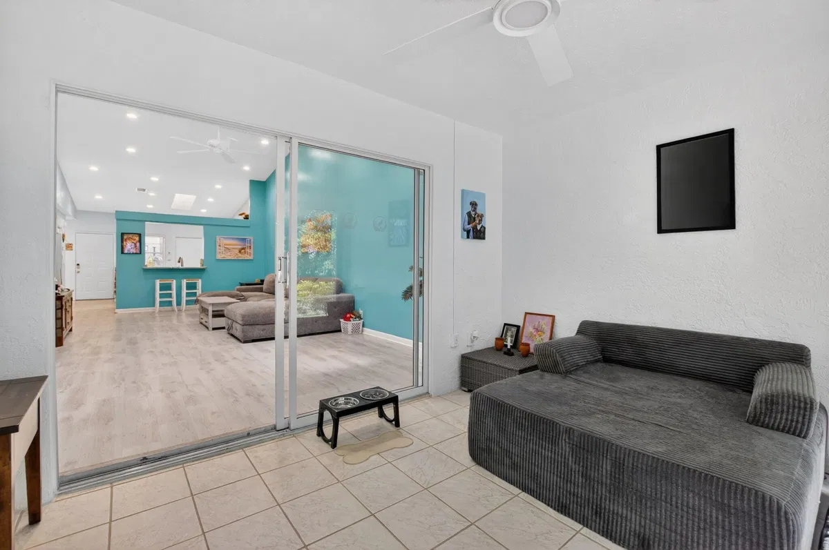 Residence photo 34