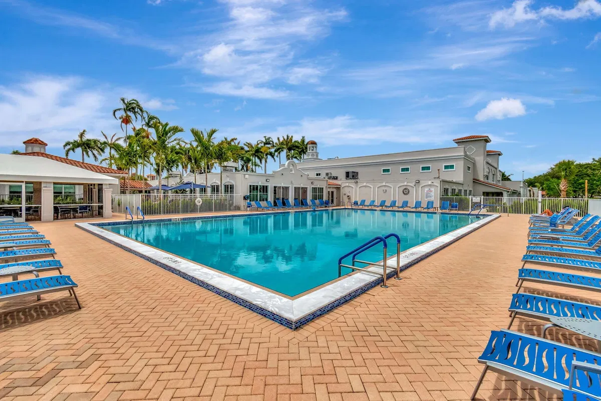 Residence photo 67