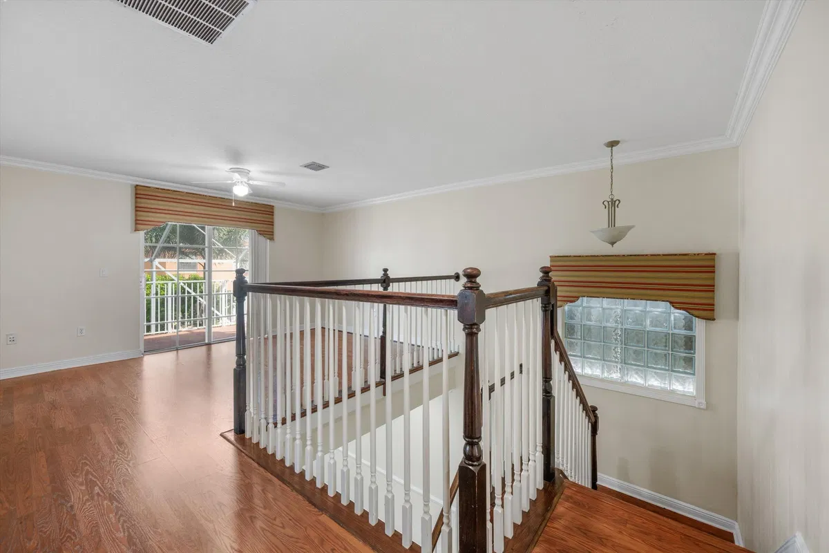 Residence photo 13