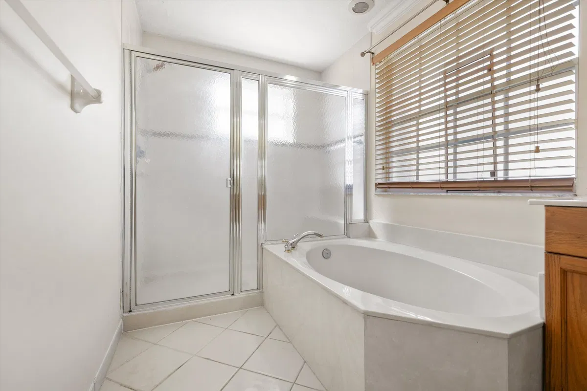 Residence photo 19