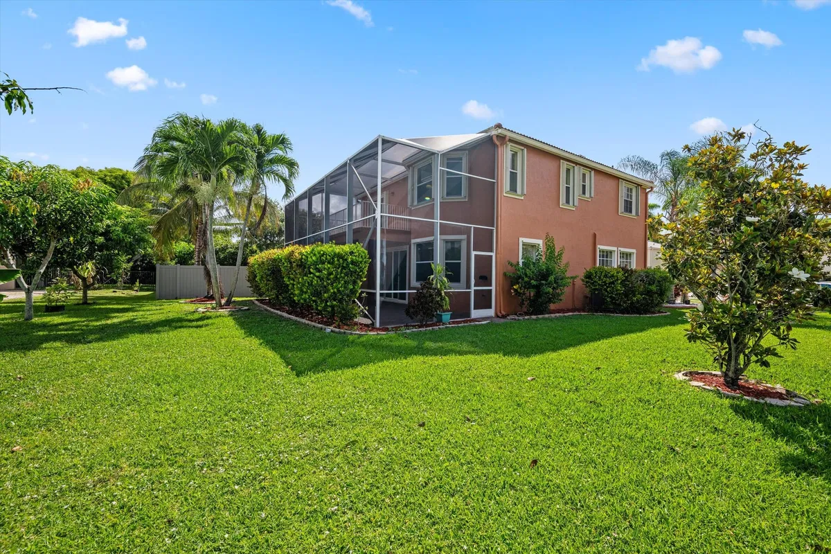 Residence photo 31