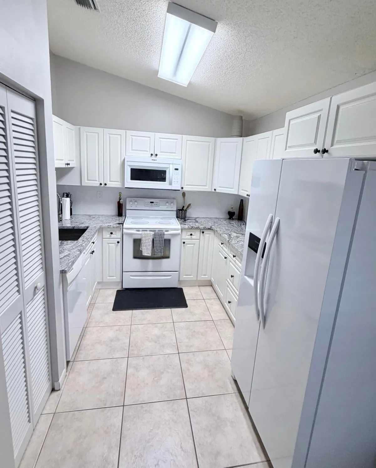 Residence photo 4
