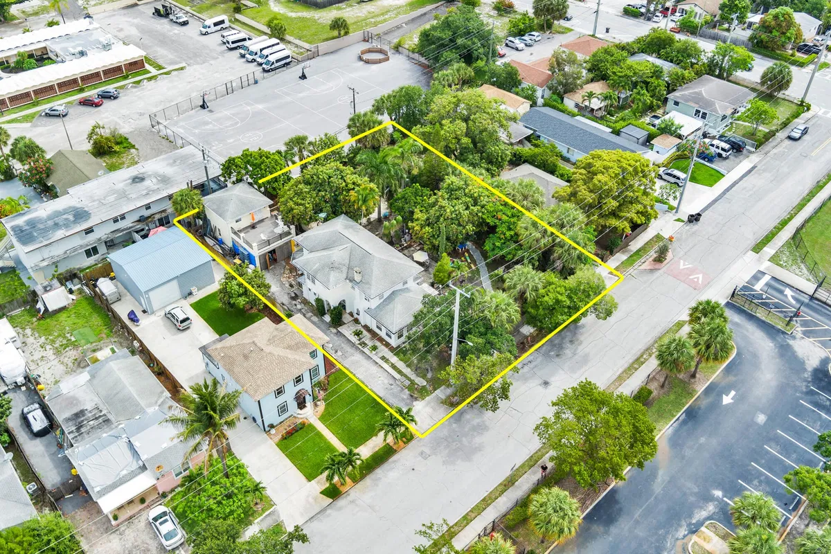 West Palm Beach Residence photo 31