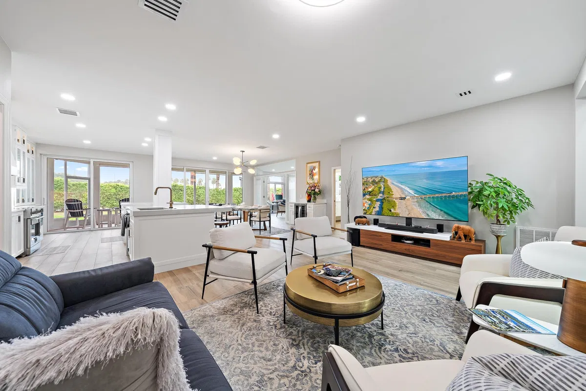 Admirals Cove Residence photo 7