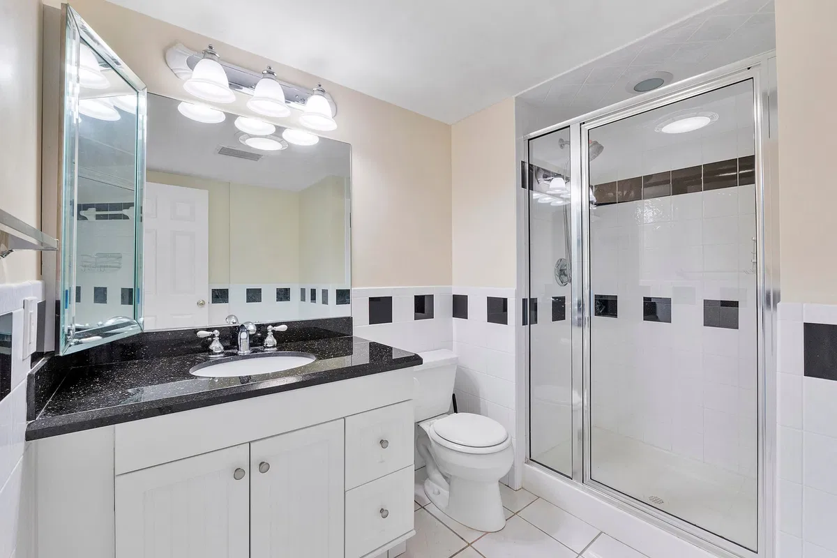 Boca Lago Country Club Homes Unit 6-h photo 19