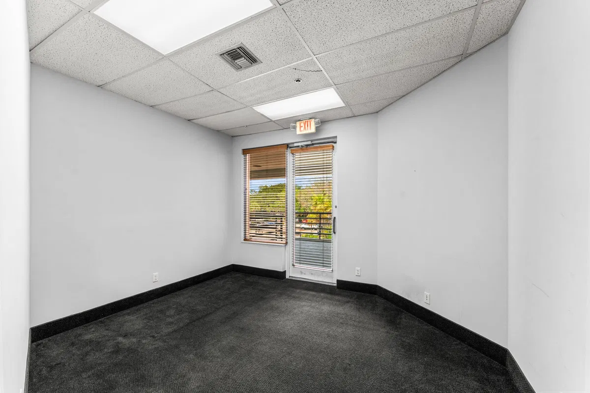 Residence photo 19
