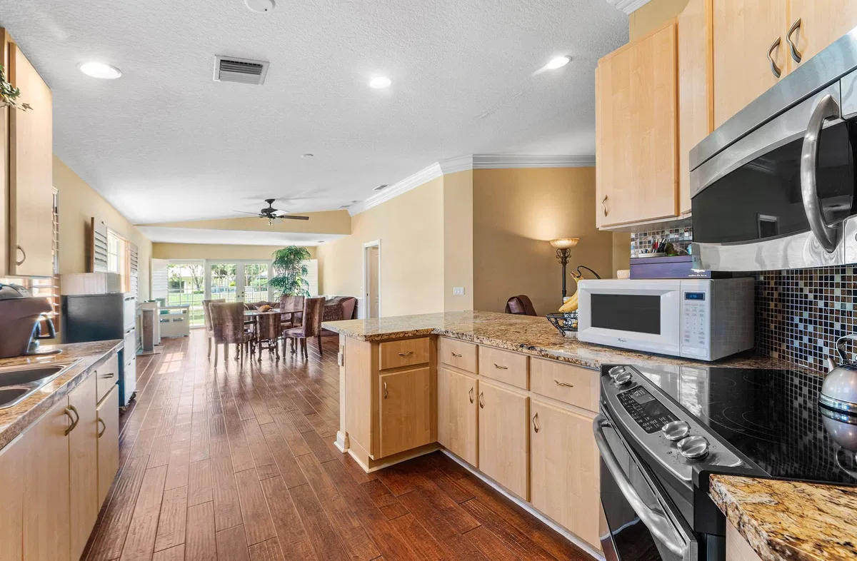 Residence photo 13