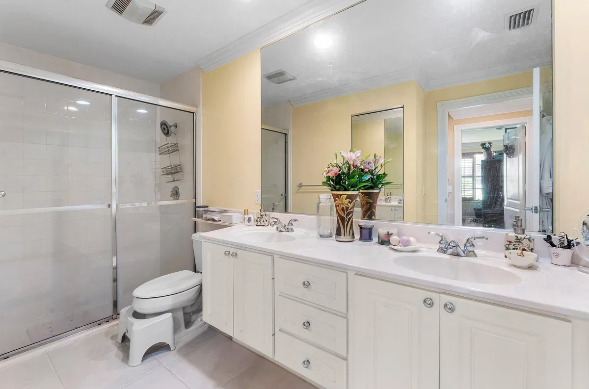 Residence photo 19