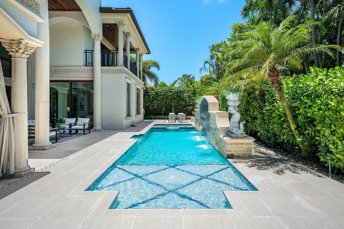 Royal Palm Yacht and Country Club Residence photo 31