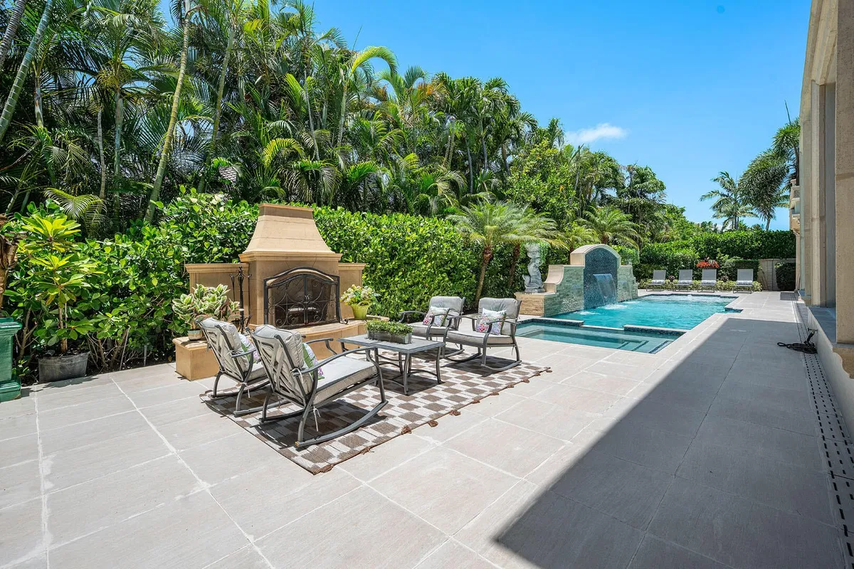 Royal Palm Yacht and Country Club Residence photo 34