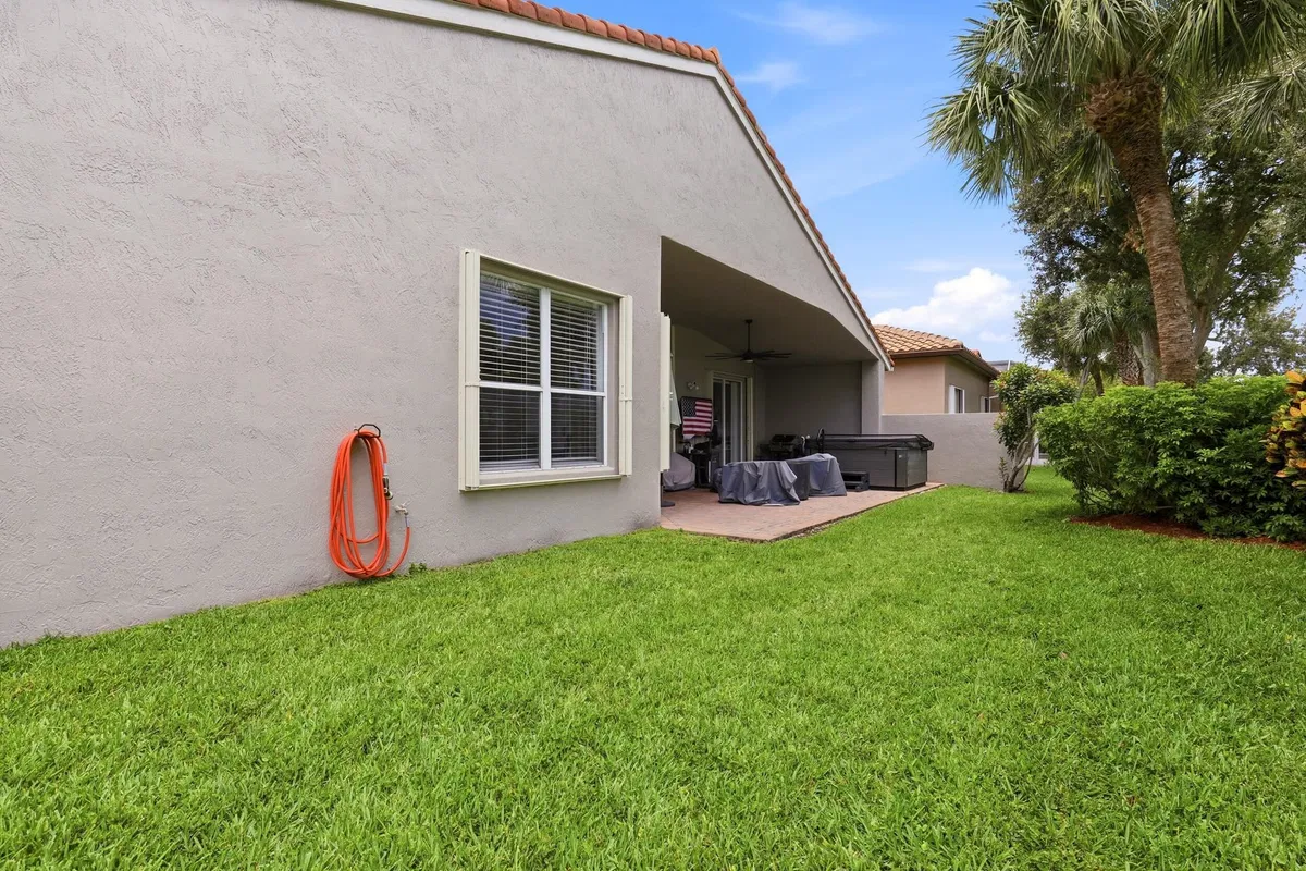 Residence photo 25