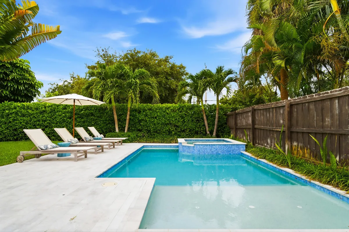 SoSo West Palm Beach Residence photo 34