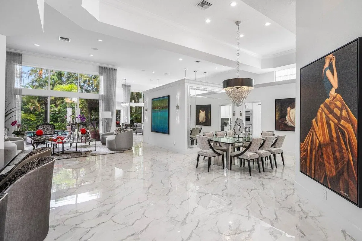 Woodfield Country Club Residence photo 7