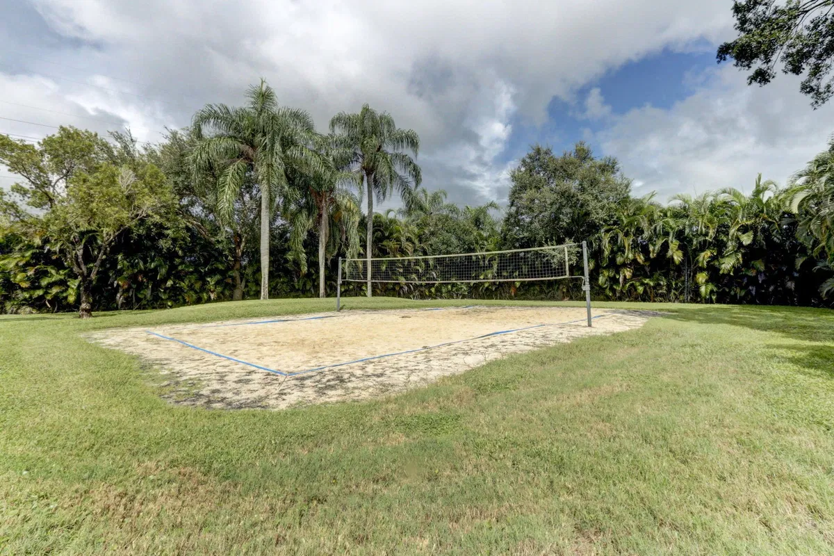  Residence photo 64