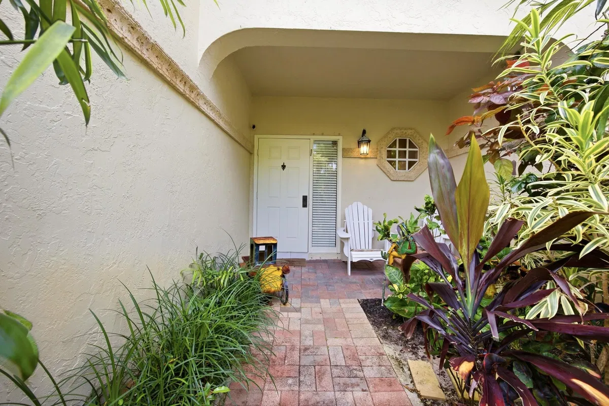 Residence photo 4