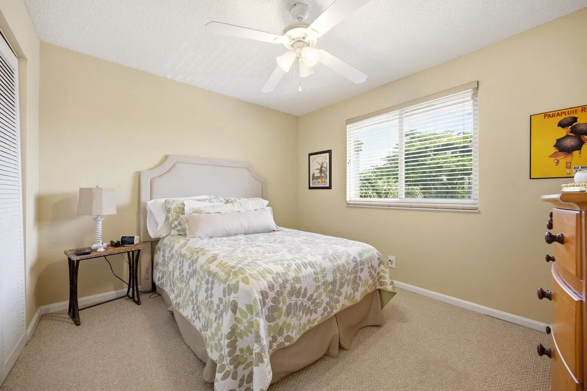 Residence photo 34