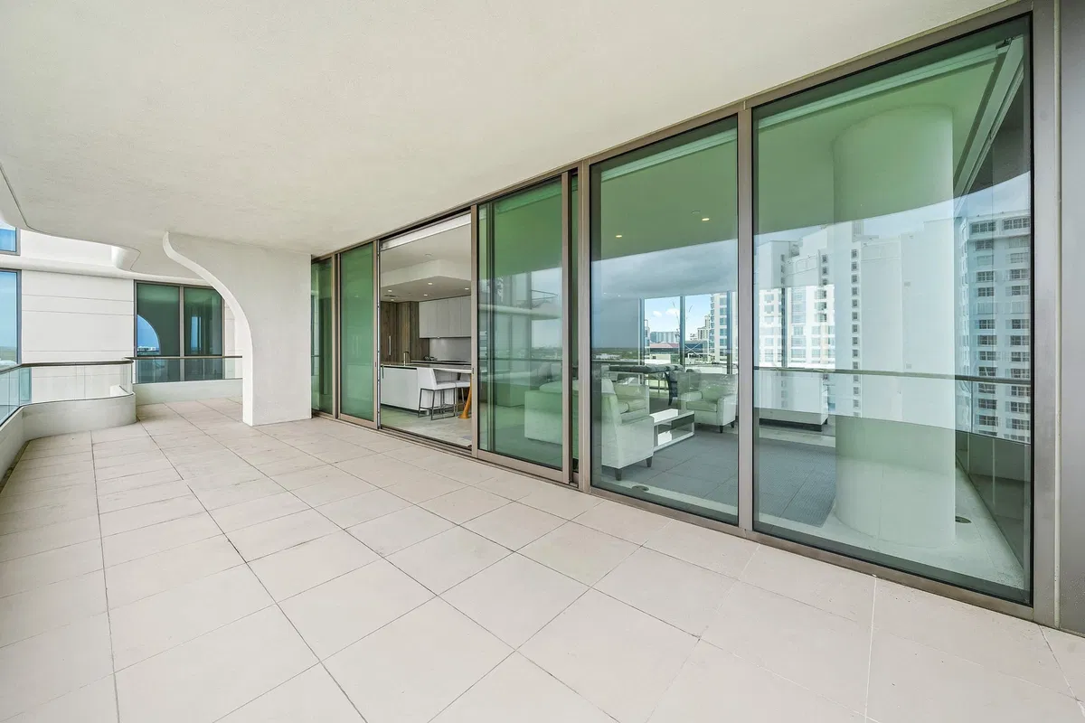 La Clara Palm Beach Unit 804 photo 10