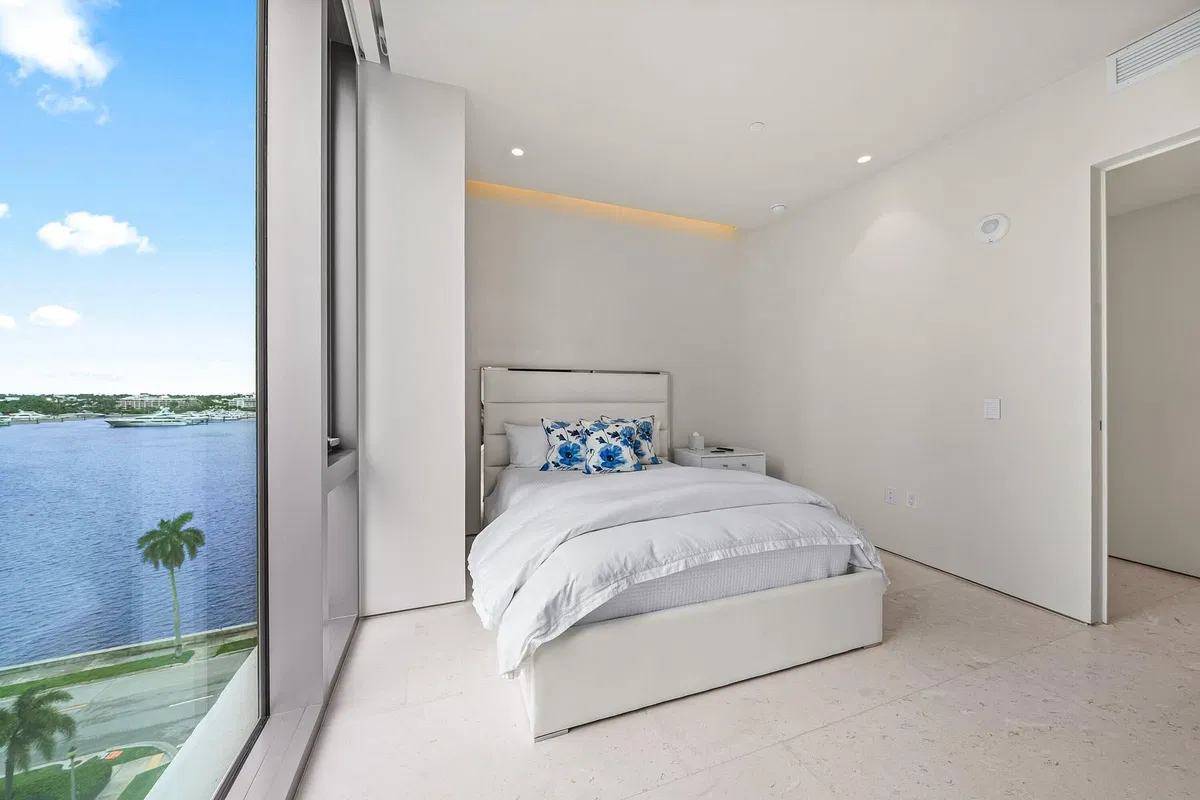 La Clara Palm Beach Unit 804 photo 34