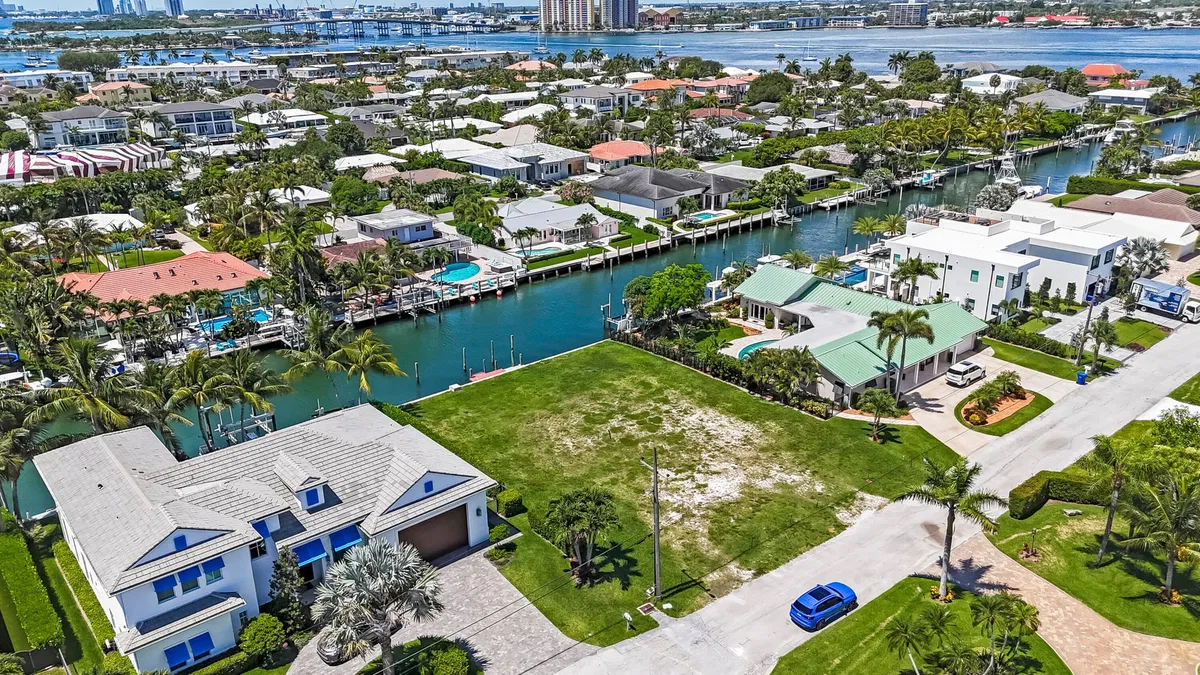 Palm Beach Isles Residence
