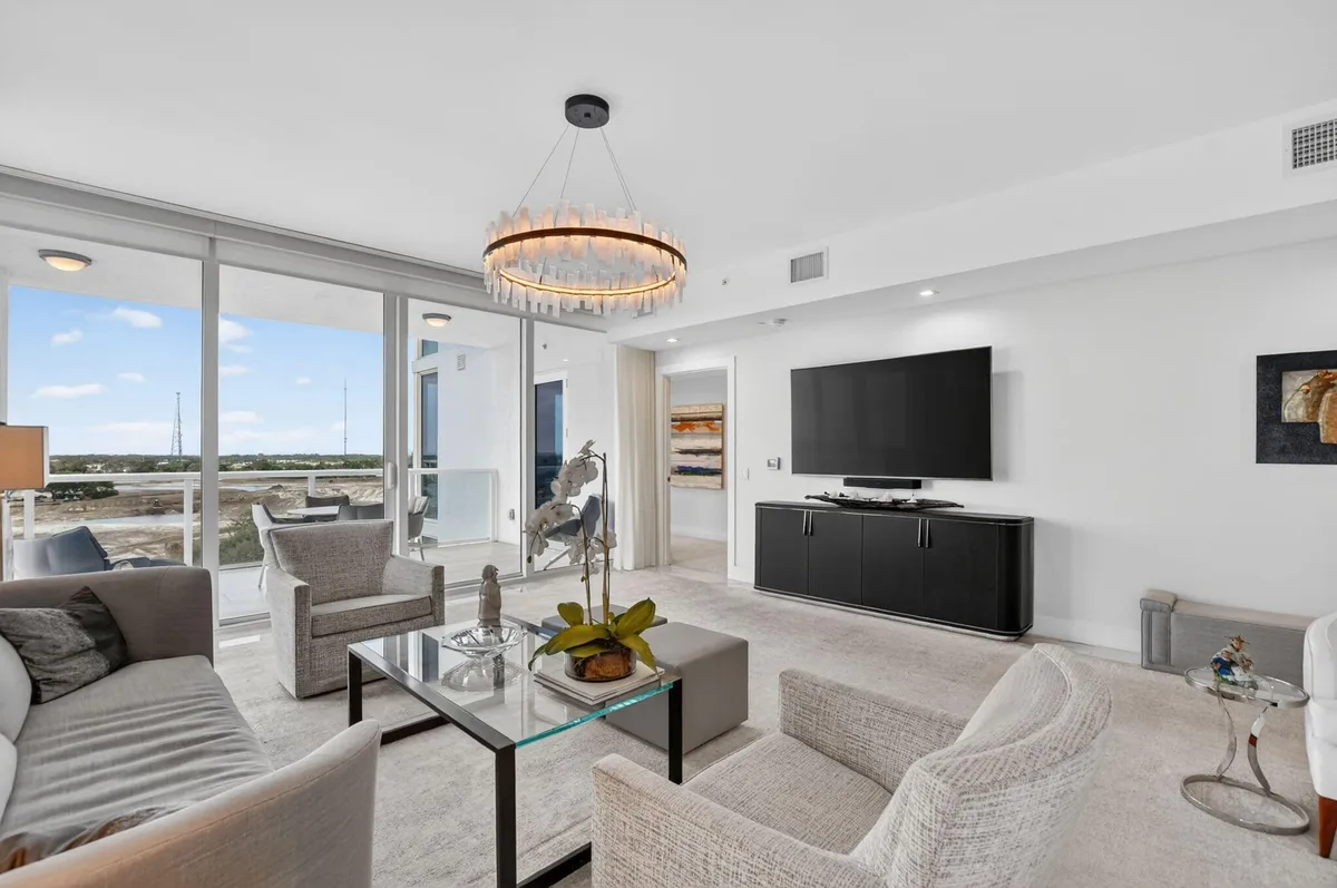 Akoya at Boca West Unit B701