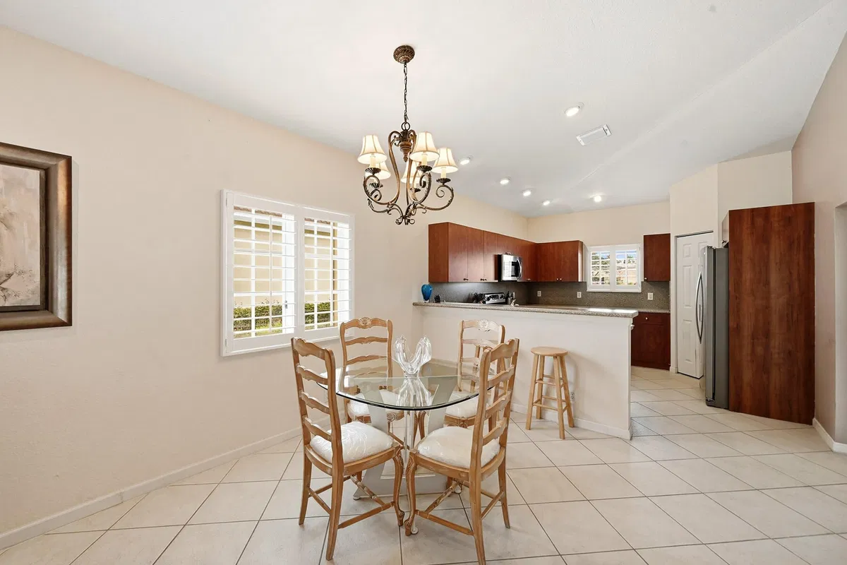 Residence photo 7