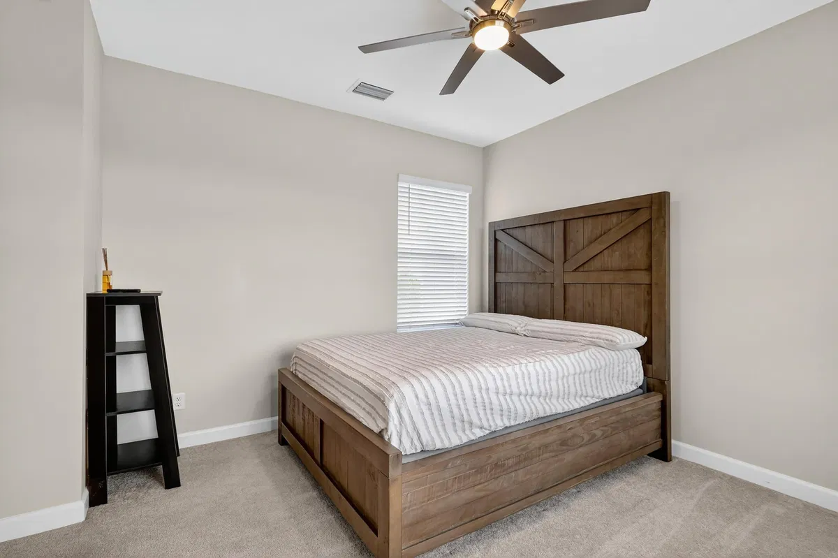 Residence photo 31