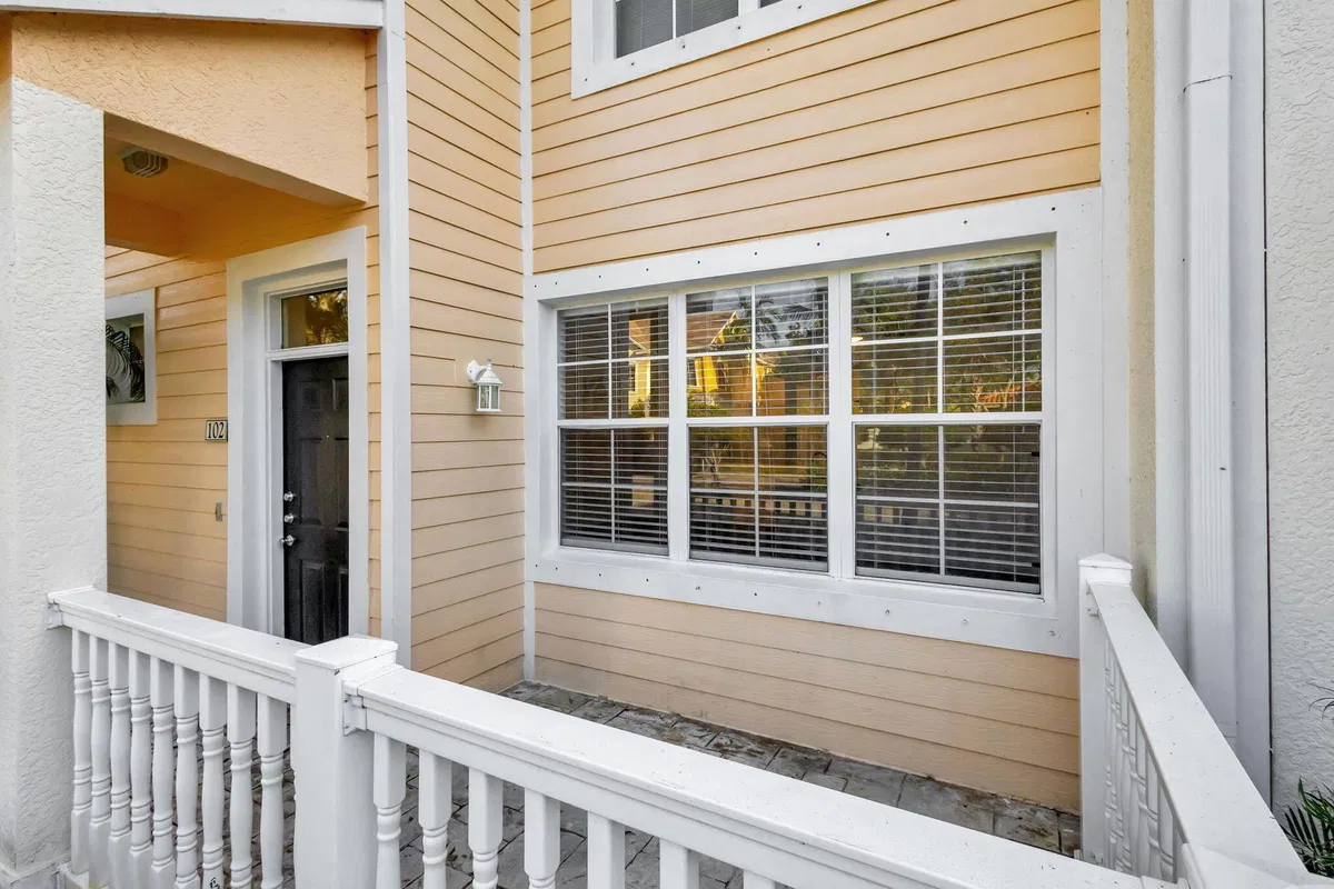 Unit 102 photo 13