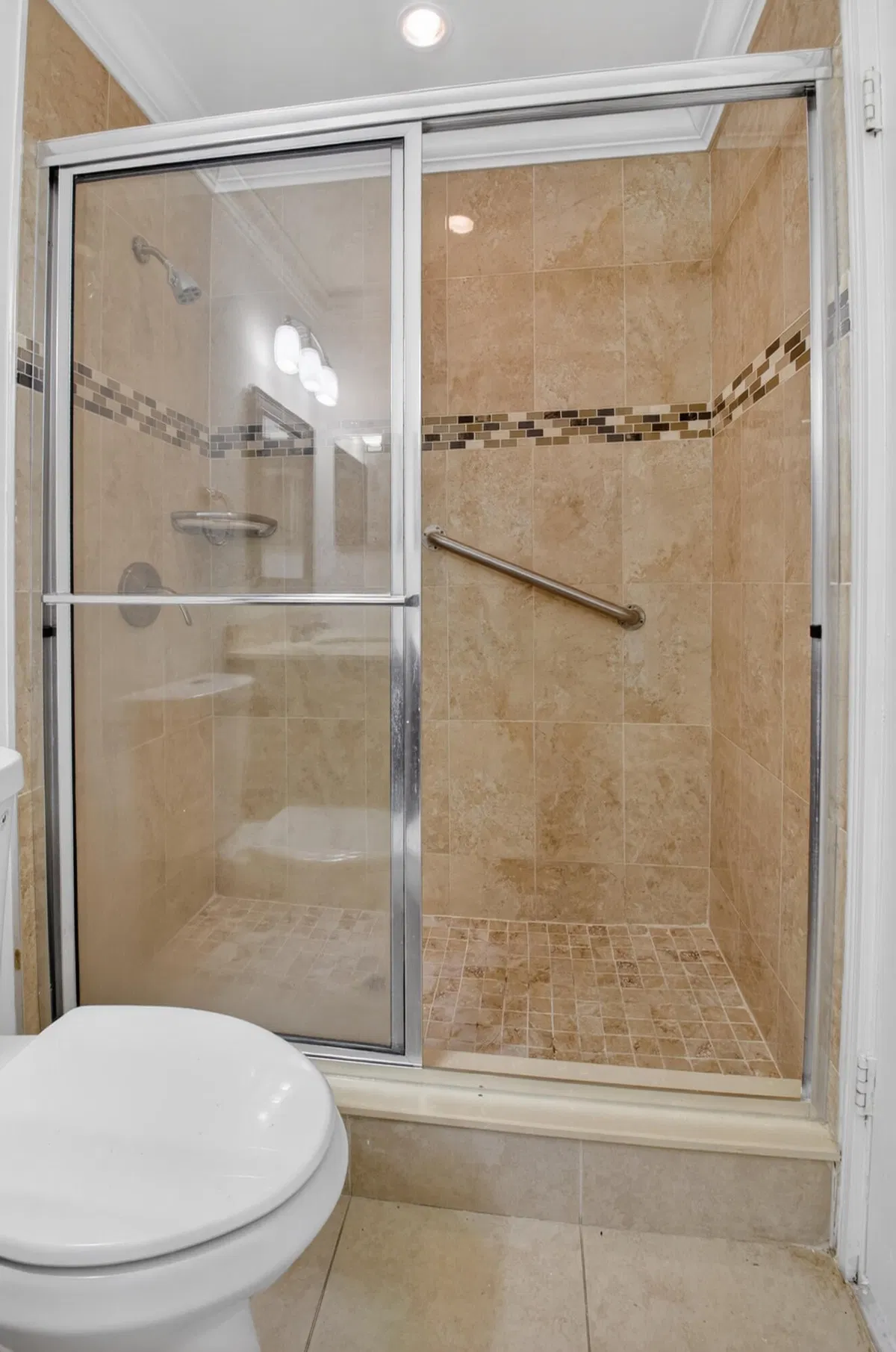 Unit 506 photo 22