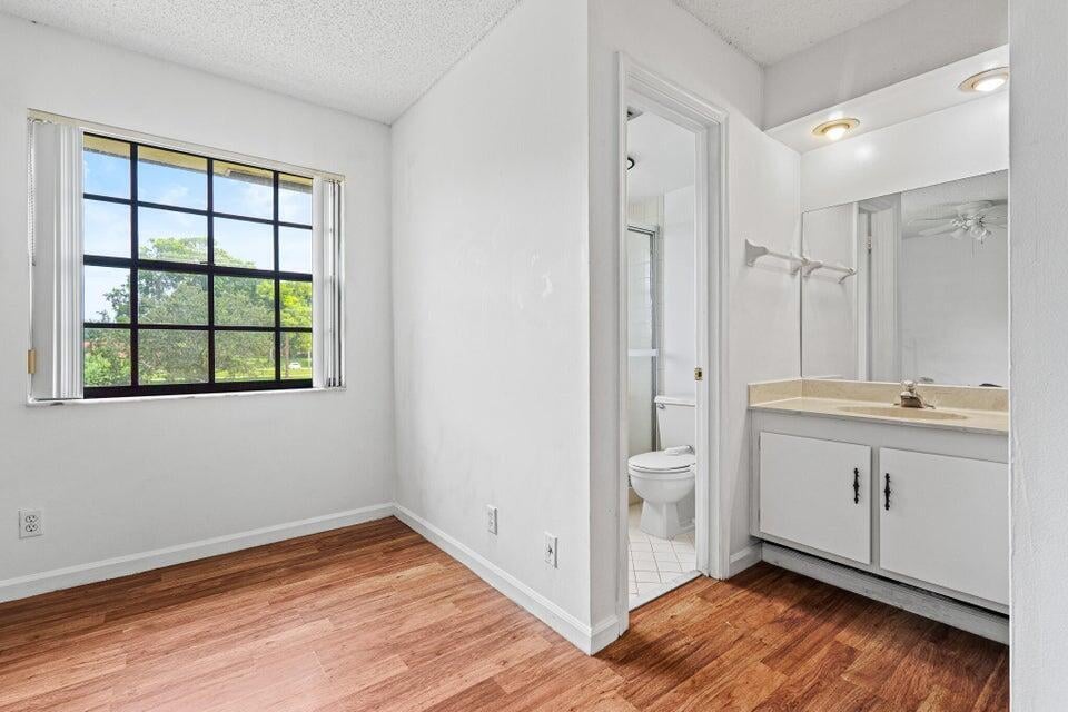Unit 4151 photo 19